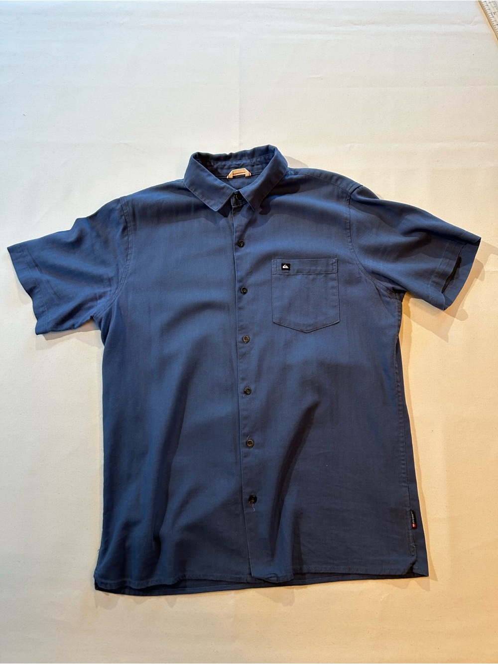 Quiksilver Men's Blue Herringbone Short Sleeve Cotton Shirt M